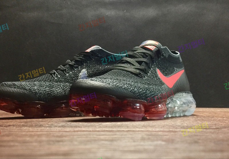 849558-018 ！Nike ID Air Vapor Max 美国国旗联盟限量款！原滋原味实拍！微商首选！(9BF33).jpg
