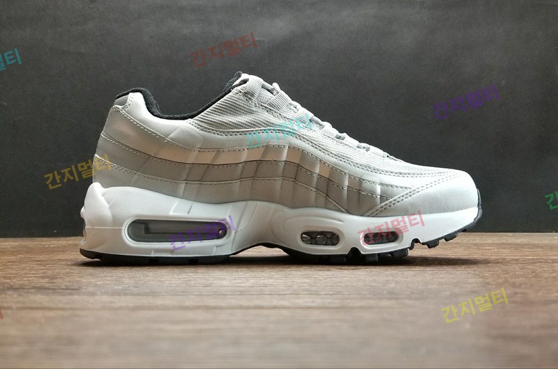 918359-001！Nike Air Max 95 S Metallic Silver 液态银子弹！原汁原味实拍！微商首选！(8A734).jpg