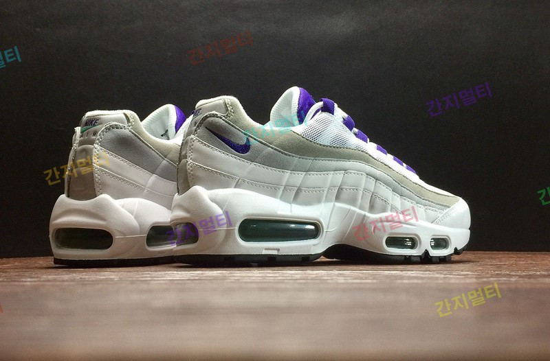 真标 NIKE AIR MAX 95 OG 307960-101！原滋原味实拍！微商首选！(14E90).jpg