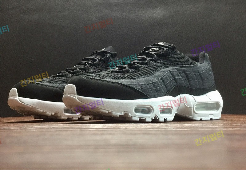 真标 NIKE AIR MAX 95 OG 834668-001！原滋原味实拍！微商首选！(9FF12).jpg