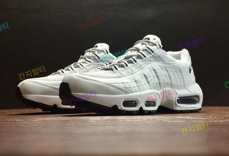 真标 NIKE AIR MAX 95 OG 609048-109 ！实拍！微商首选！(3B20E).jpg