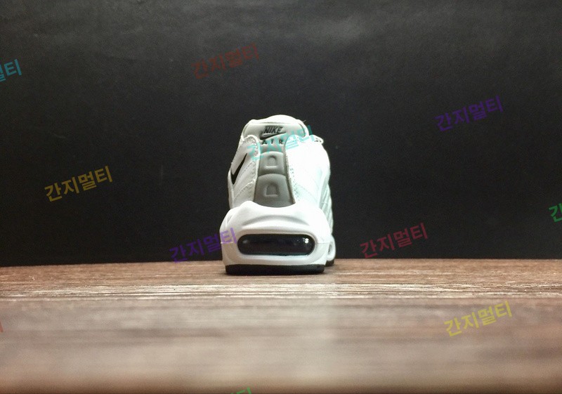真标 NIKE AIR MAX 95 OG 609048-109 ！实拍！微商首选！(9350F).jpg