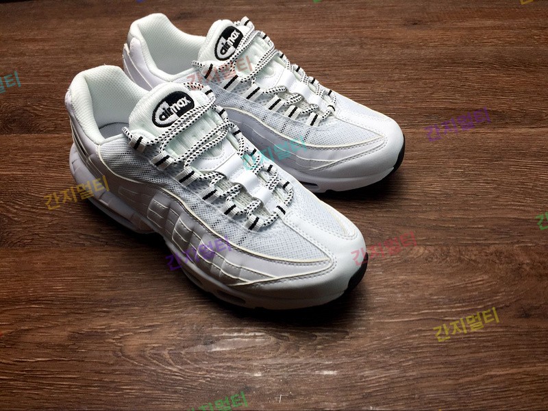 真标 NIKE AIR MAX 95 OG 609048-109 ！实拍！微商首选！(CA42E).jpg