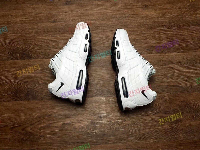 真标 NIKE AIR MAX 95 OG 609048-109 ！实拍！微商首选！(E8EEB).jpg