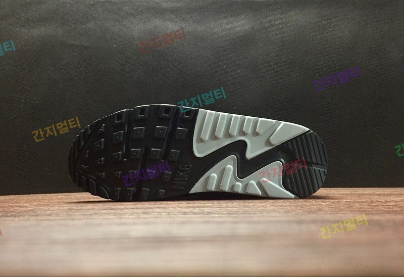 真标 Nike Air Max90 气垫运动鞋 537384-063黑灰！原滋原味实拍！微商首选！(660EF).jpg