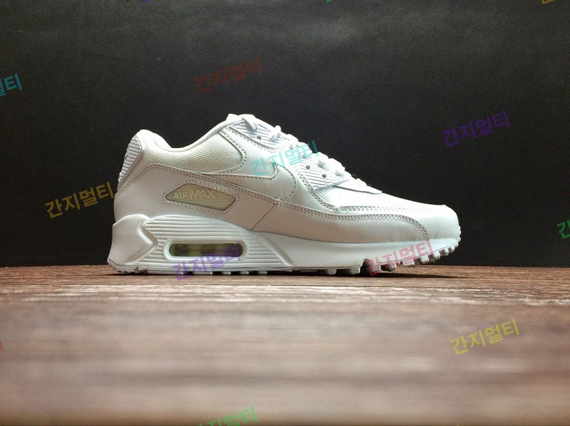 真标 耐克 AIR MAX90 537384-111！实拍！微商首选！(E3B4D).jpg